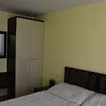 Apartment Vikroria - Hálkova 5