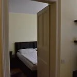 Apartment Vikroria - Hálkova 5