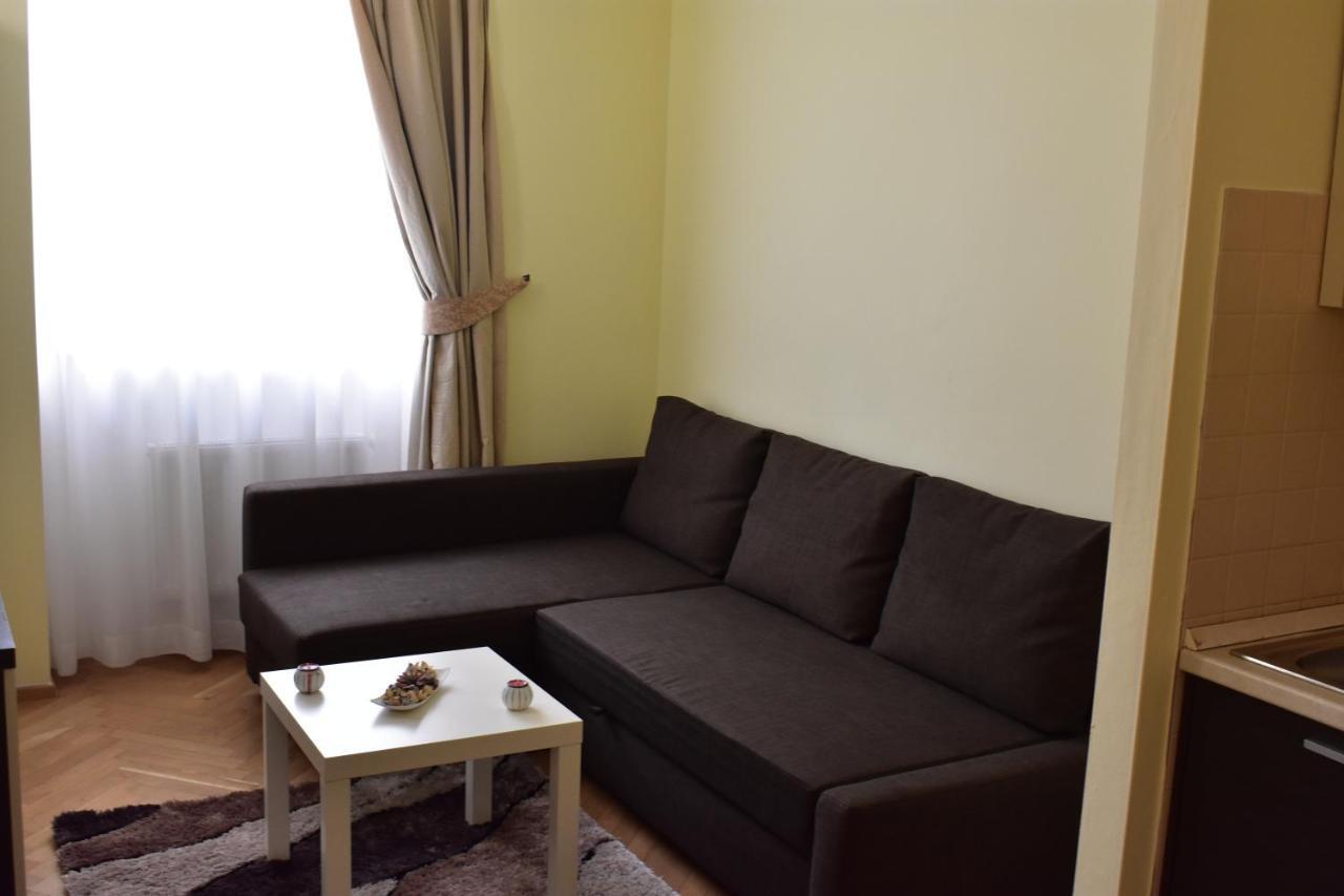 Vikroria - Hálkova 5 Apartmán