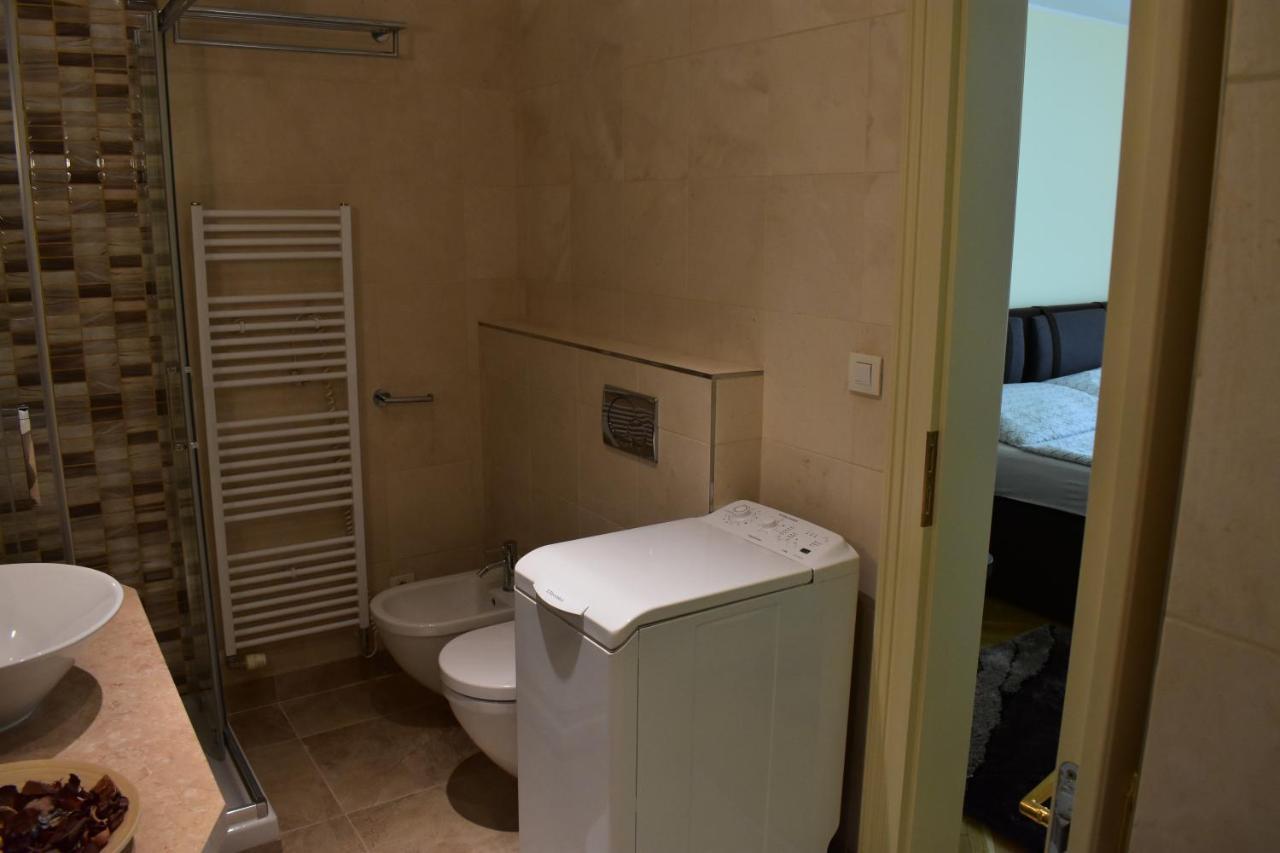 Vikroria - Hálkova 5 Apartmán